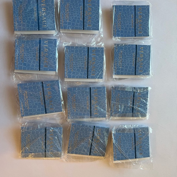 12 new Versace Man eau fraiche - Picture 1 of 2